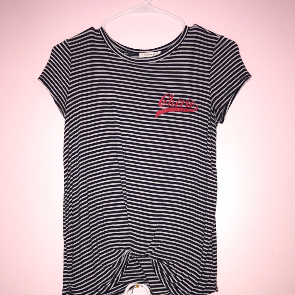 Black and white striped short sleeve shirt